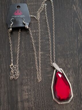 Paparazzi Silvertone Red Jewled  Necklace & Earrings Set NWT